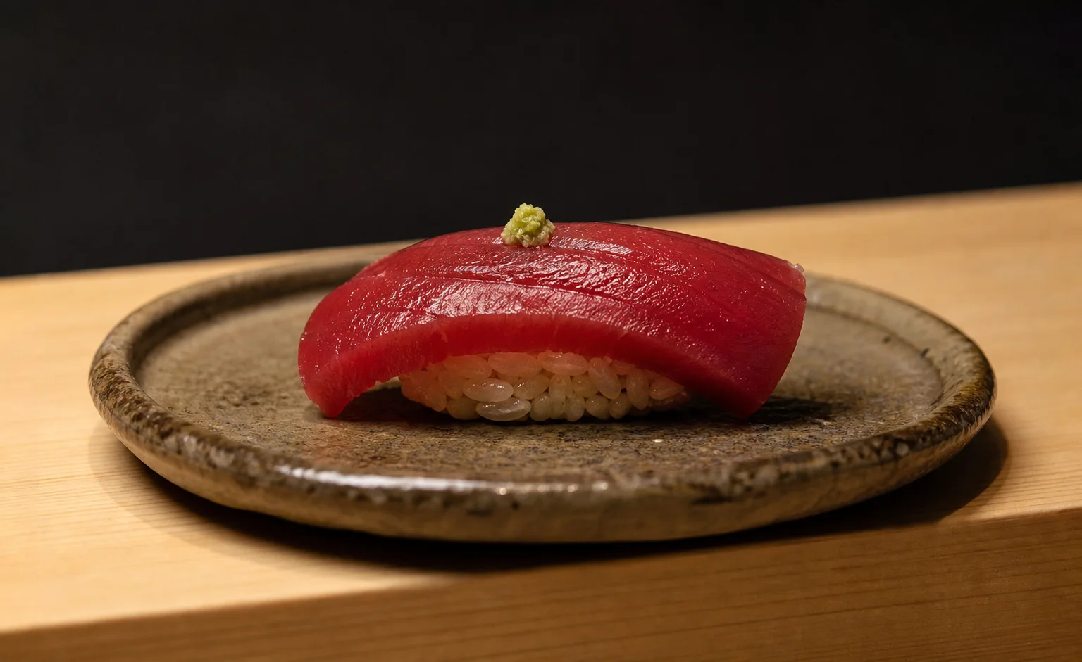 Akami nigiri ready to serve